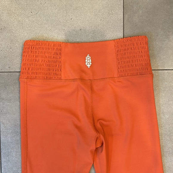 Free People Movement Starlight Ruffled Bottom Leggings - Picture 12 of 12